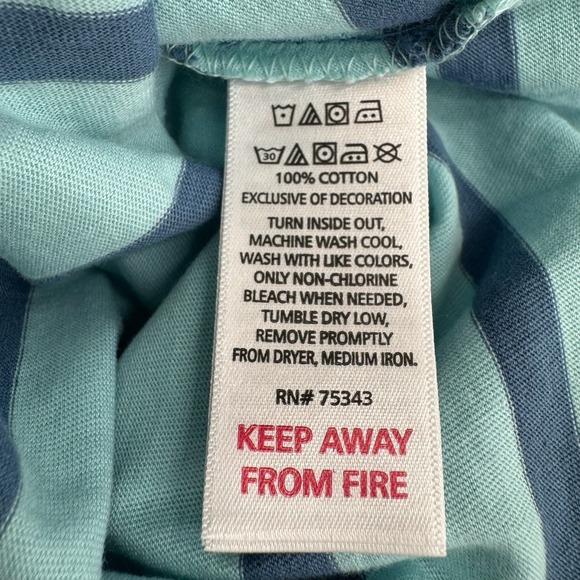 NWT Tommy Bahama Tropical Youth T-shirt 14-16 Logo Short‎ Sleeves Blue Print - Picture 5 of 8